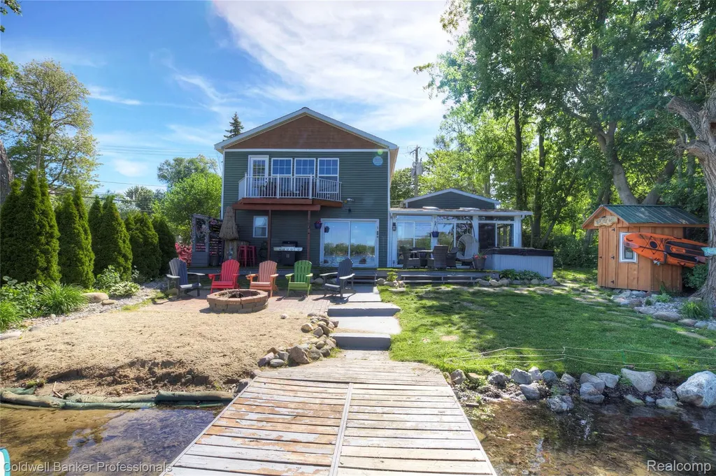 1000 Round Lake Road White Lake Charter Township MI 48386