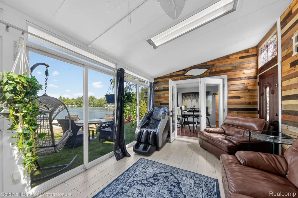 1000 Round Lake Road White Lake Charter Township MI 48386