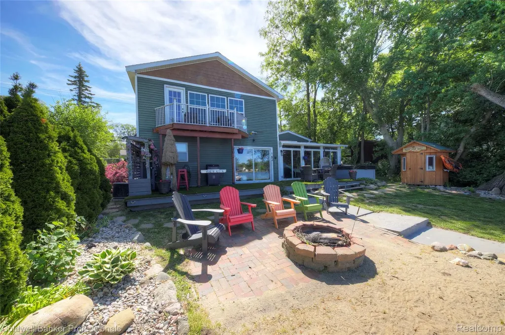 1000 Round Lake Road White Lake Charter Township MI 48386