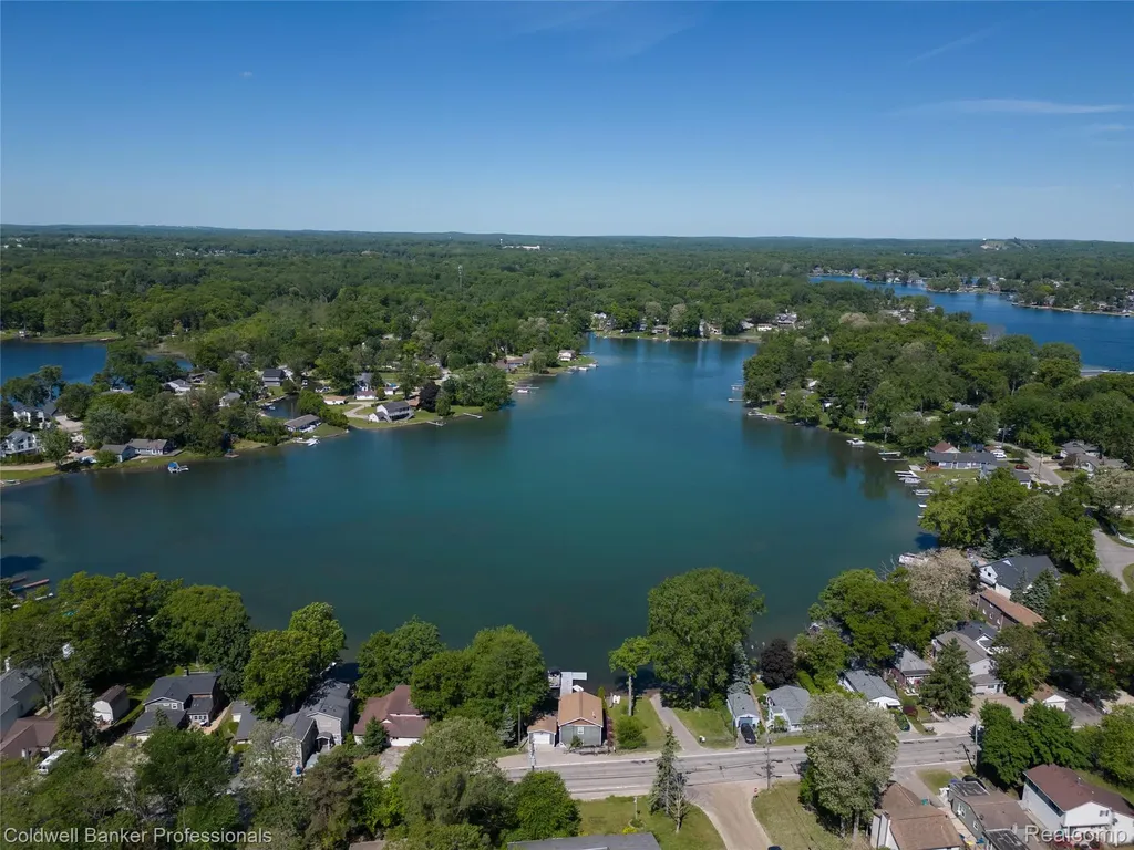 1000 Round Lake Road White Lake Charter Township MI 48386
