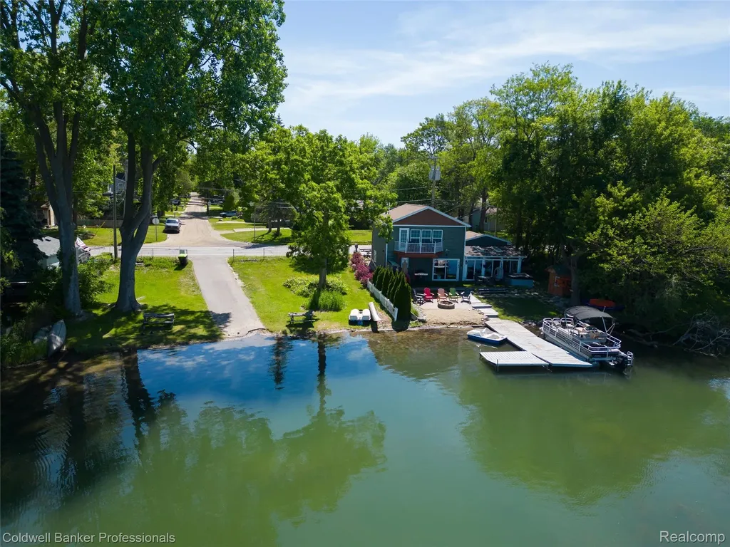 1000 Round Lake Road White Lake Charter Township MI 48386