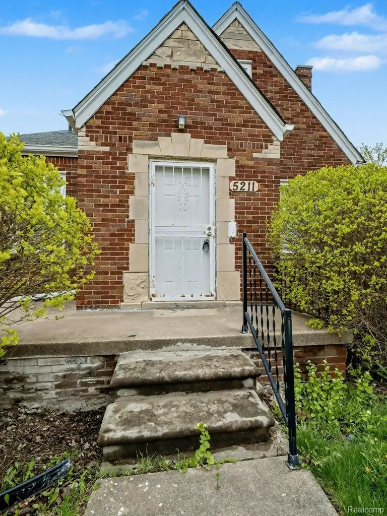 5211 Nottingham Road Detroit City MI 48224