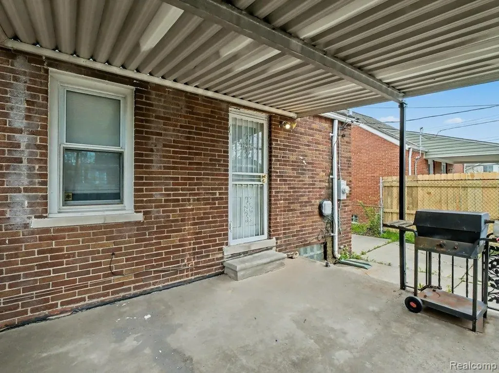 5211 Nottingham Road Detroit City MI 48224