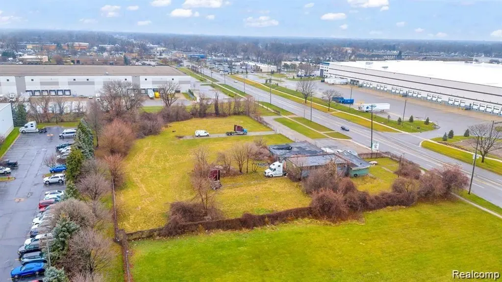 24500 Dequindre Road Warren City MI 48091