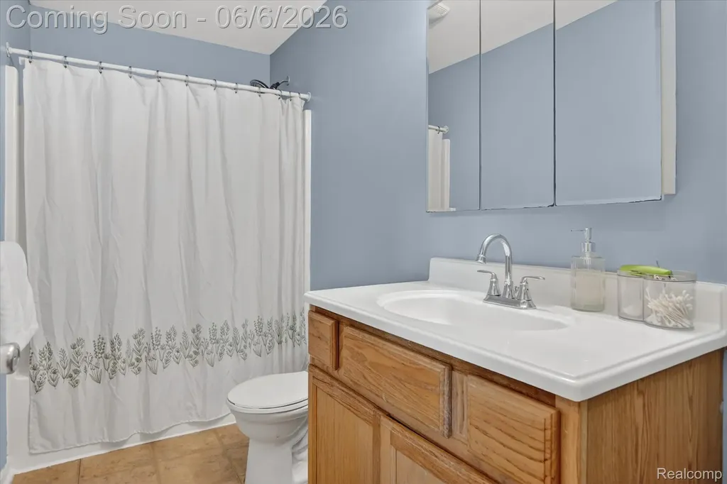 36600 Mcbride Street Romulus City MI 48174