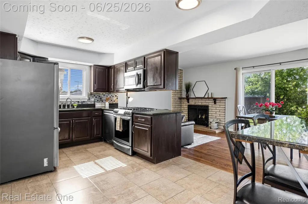 12235 Brougham Drive Sterling Heights City MI 48312