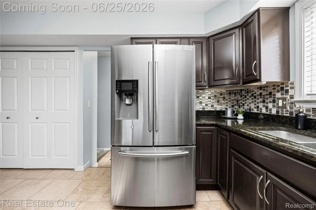 12235 Brougham Drive Sterling Heights City MI 48312