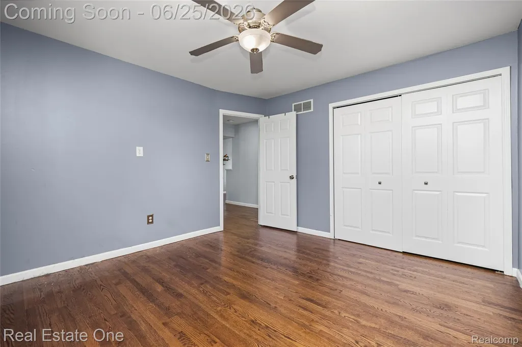 12235 Brougham Drive Sterling Heights City MI 48312