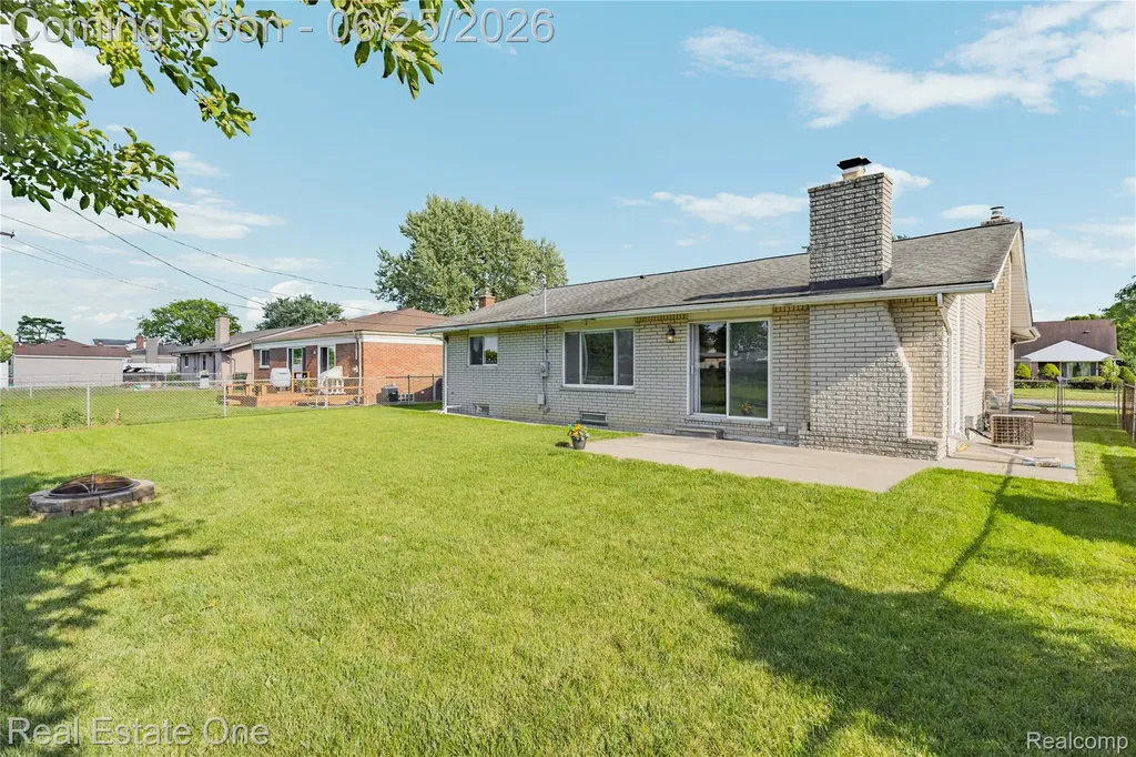 12235 Brougham Drive Sterling Heights City MI 48312