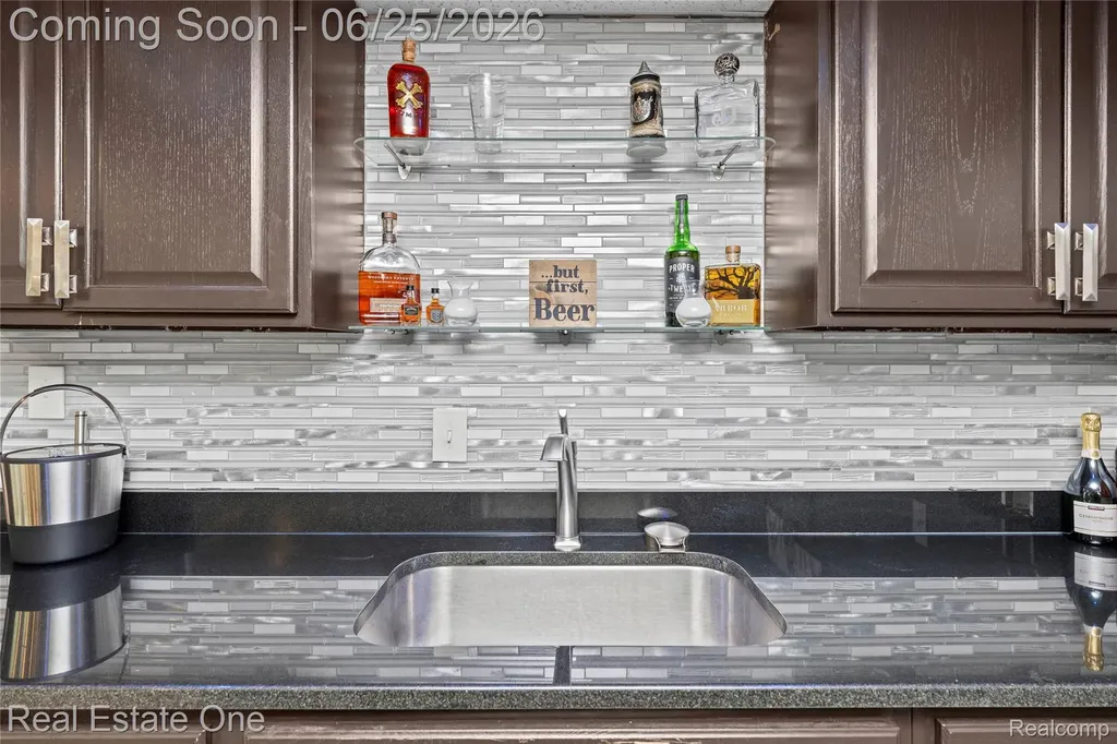 12235 Brougham Drive Sterling Heights City MI 48312