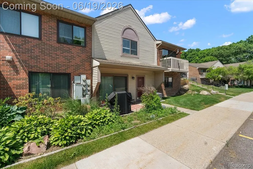 399 Spring Brooke Drive Brighton City MI 48116
