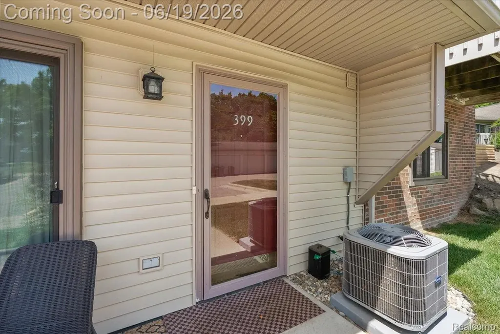 399 Spring Brooke Drive Brighton City MI 48116