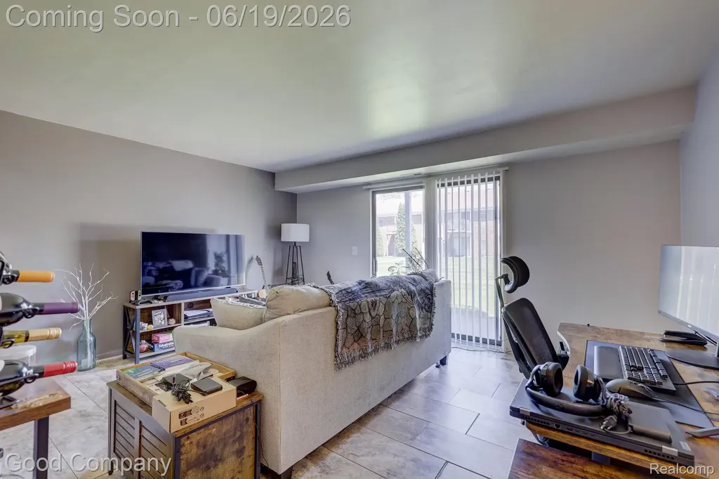 43244 Mound Road Sterling Heights City MI 48314