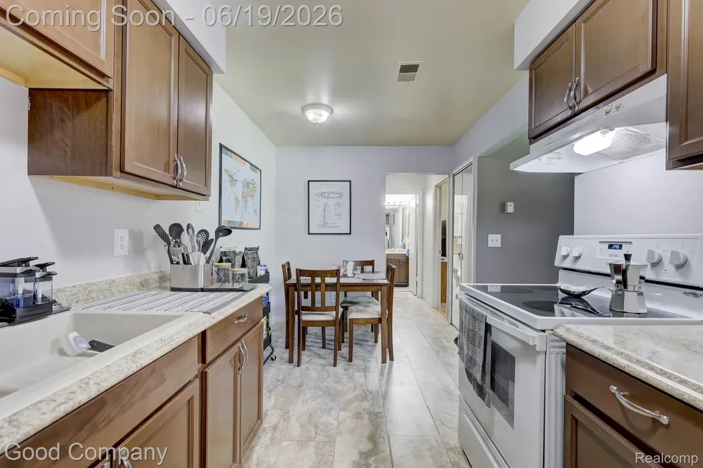 43244 Mound Road Sterling Heights City MI 48314