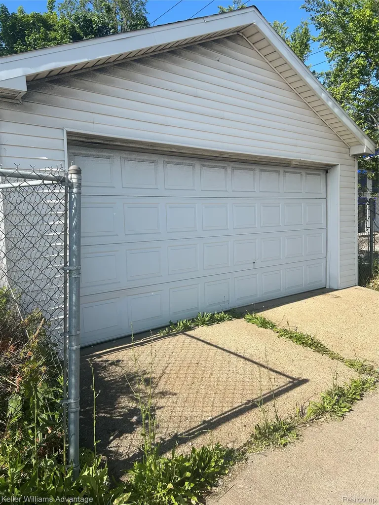13500 Tuller Street Detroit City MI 48238