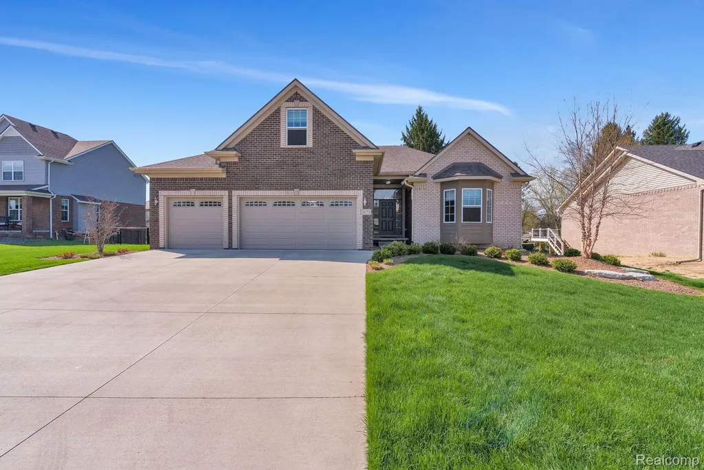 3173 Roma Court Wixom City MI 48393