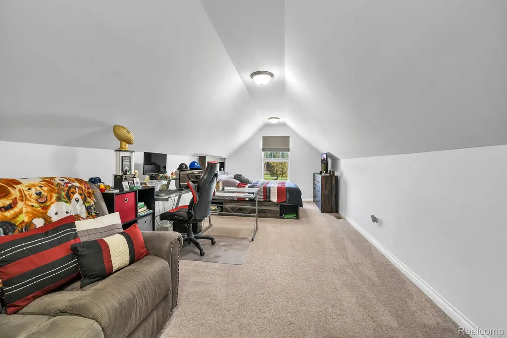 3173 Roma Court Wixom City MI 48393