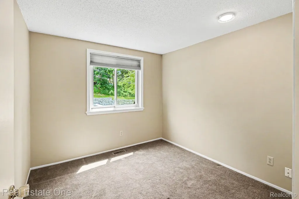 520 W Huron Street Milford Village MI 48381