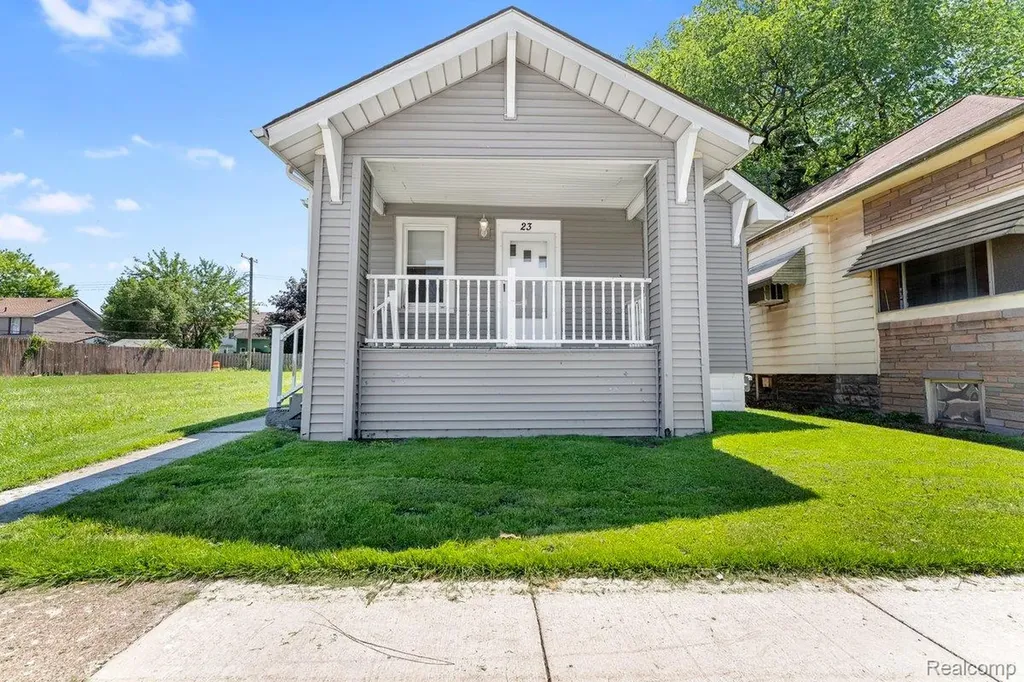23 W Broadway Street Ecorse City MI 48229