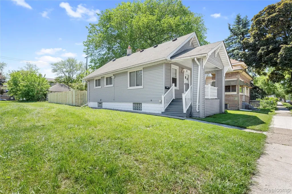 23 W Broadway Street Ecorse City MI 48229
