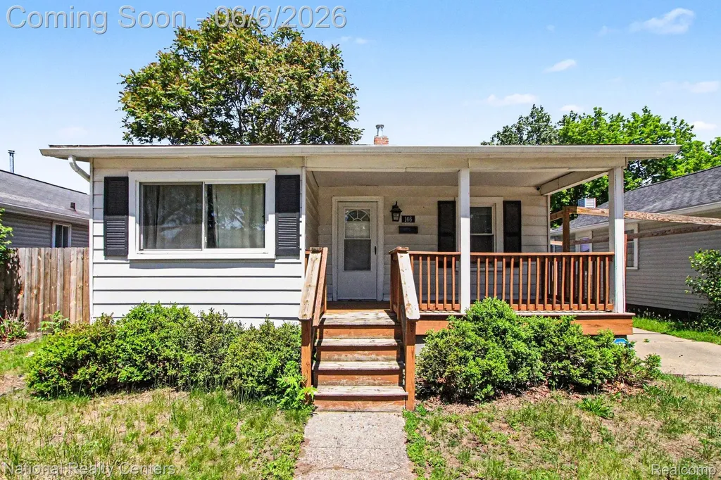 166 W Brickley Avenue Hazel Park City MI 48030