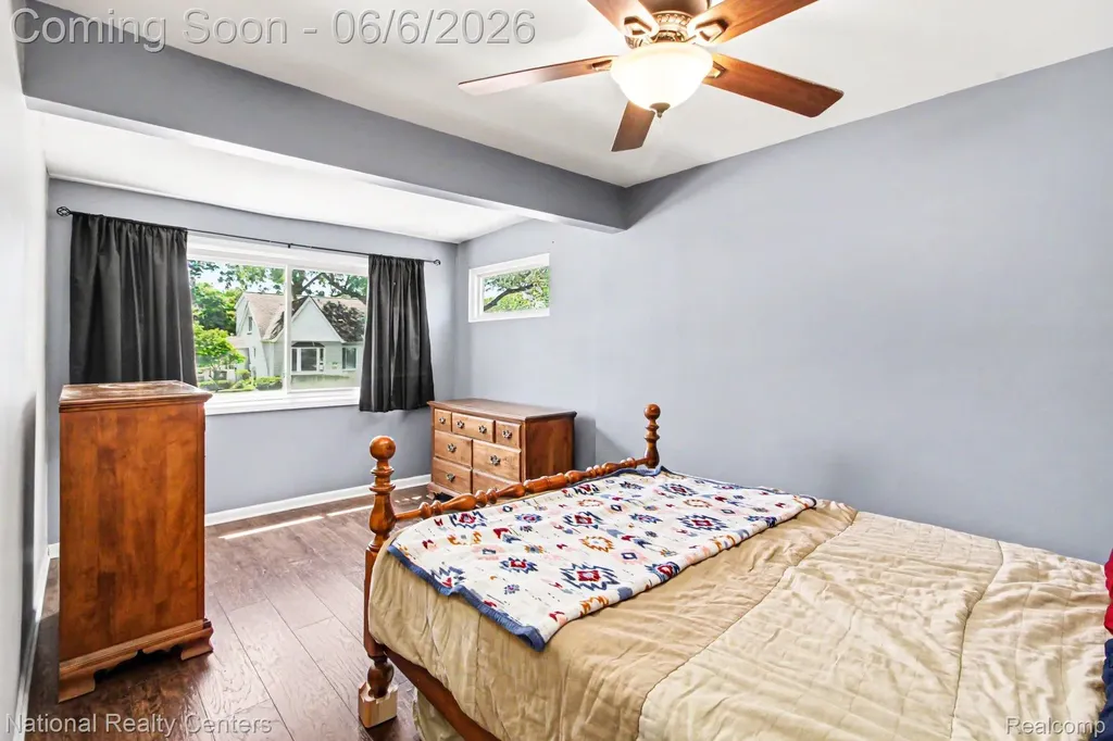 166 W Brickley Avenue Hazel Park City MI 48030