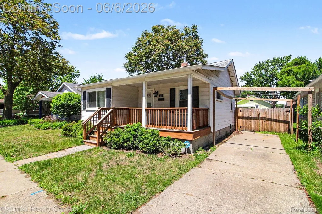 166 W Brickley Avenue Hazel Park City MI 48030