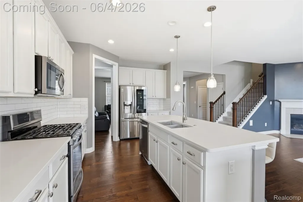 16308 Adelaide Drive Macomb Township MI 48044