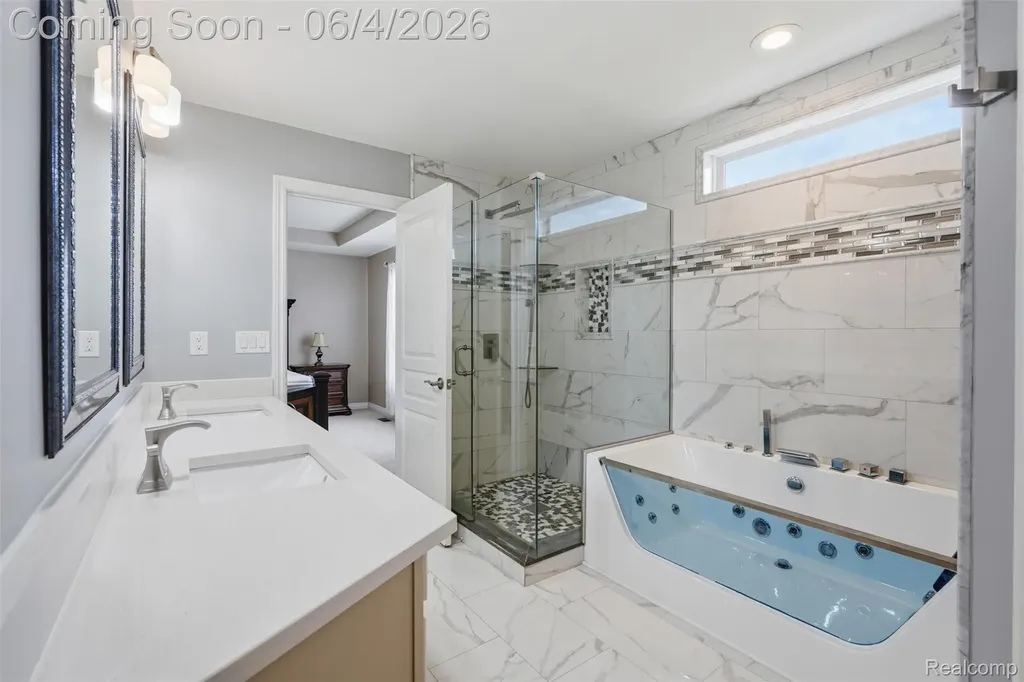 16308 Adelaide Drive Macomb Township MI 48044