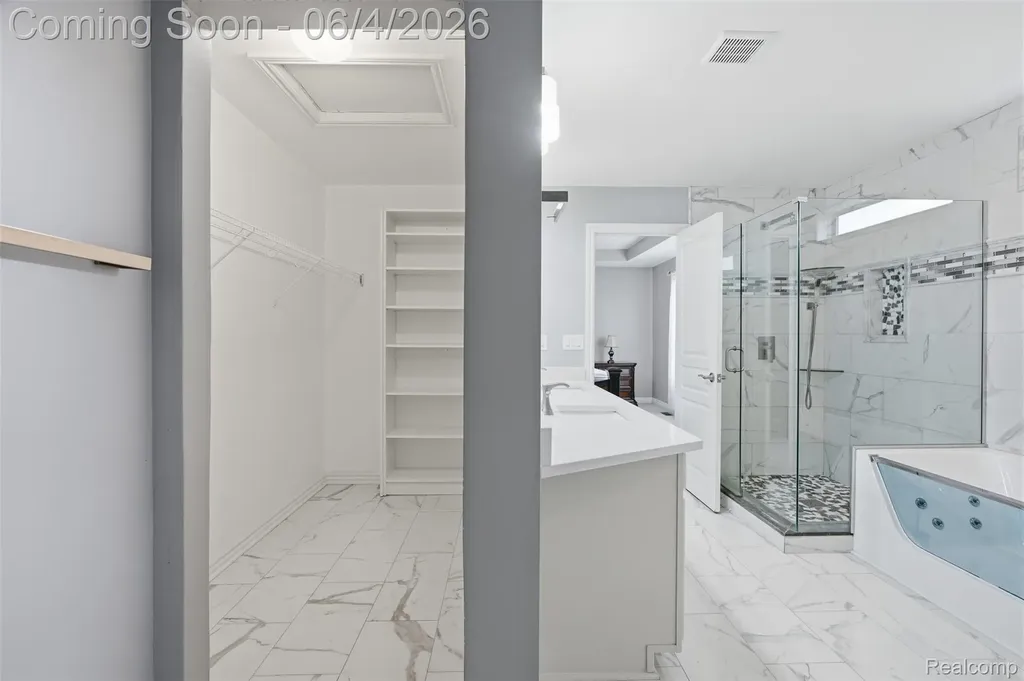 16308 Adelaide Drive Macomb Township MI 48044
