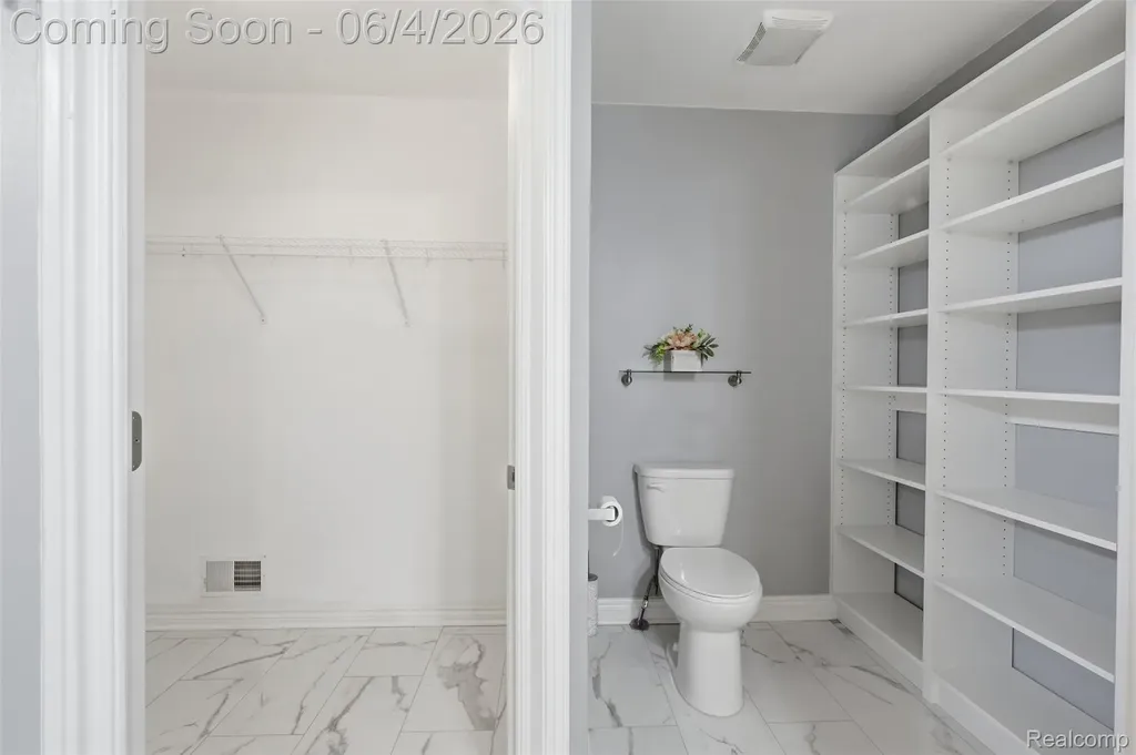 16308 Adelaide Drive Macomb Township MI 48044