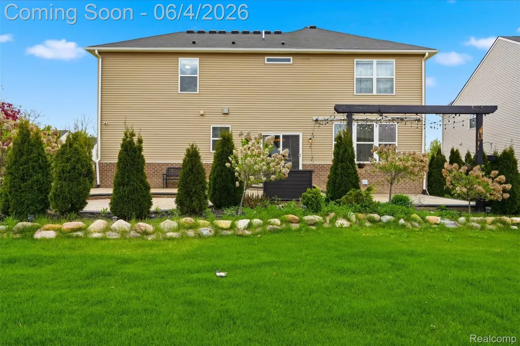 16308 Adelaide Drive Macomb Township MI 48044