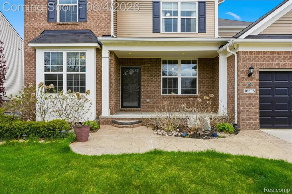 16308 Adelaide Drive Macomb Township MI 48044