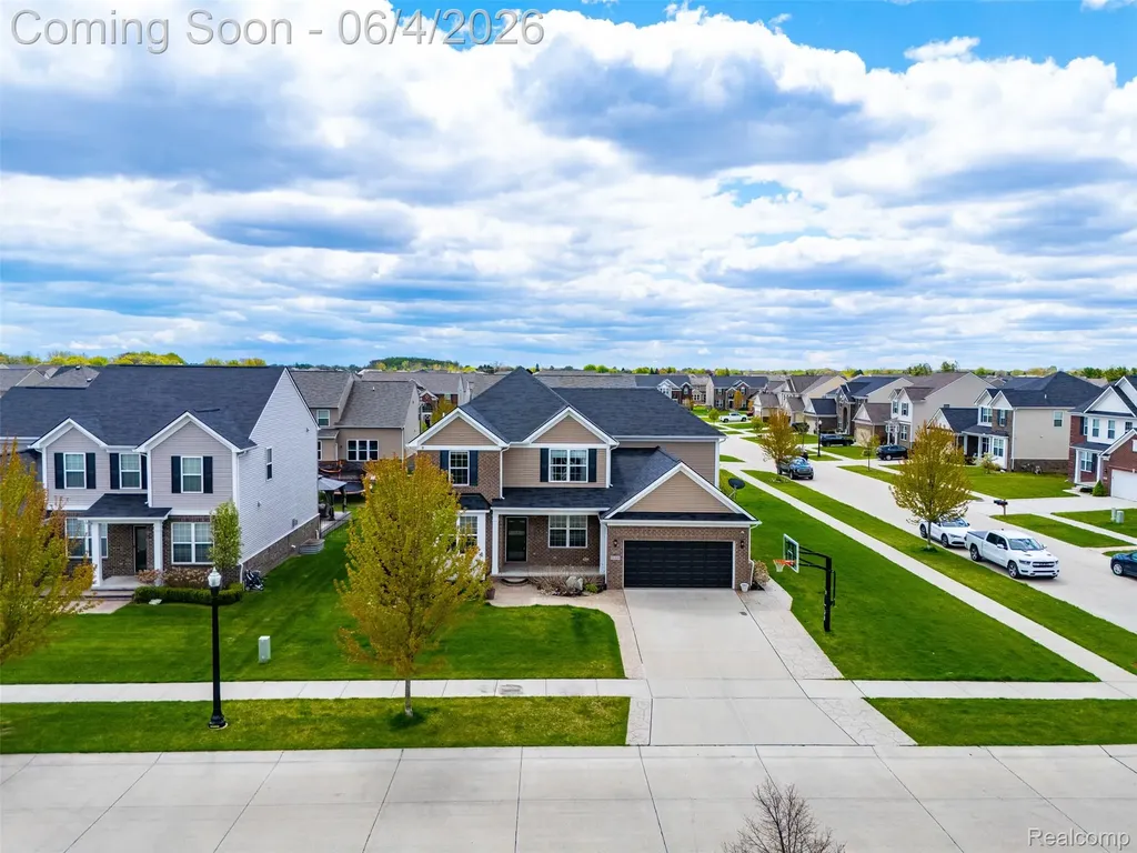 16308 Adelaide Drive Macomb Township MI 48044