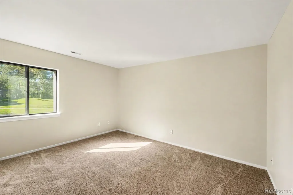 314 Spring Brooke Drive Brighton City MI 48116