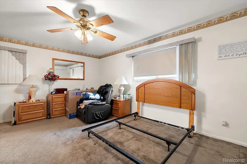 17141 Westhampton Road Southfield City MI 48075