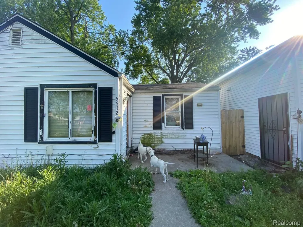 5632 Hughes Road Lansing City MI 48911