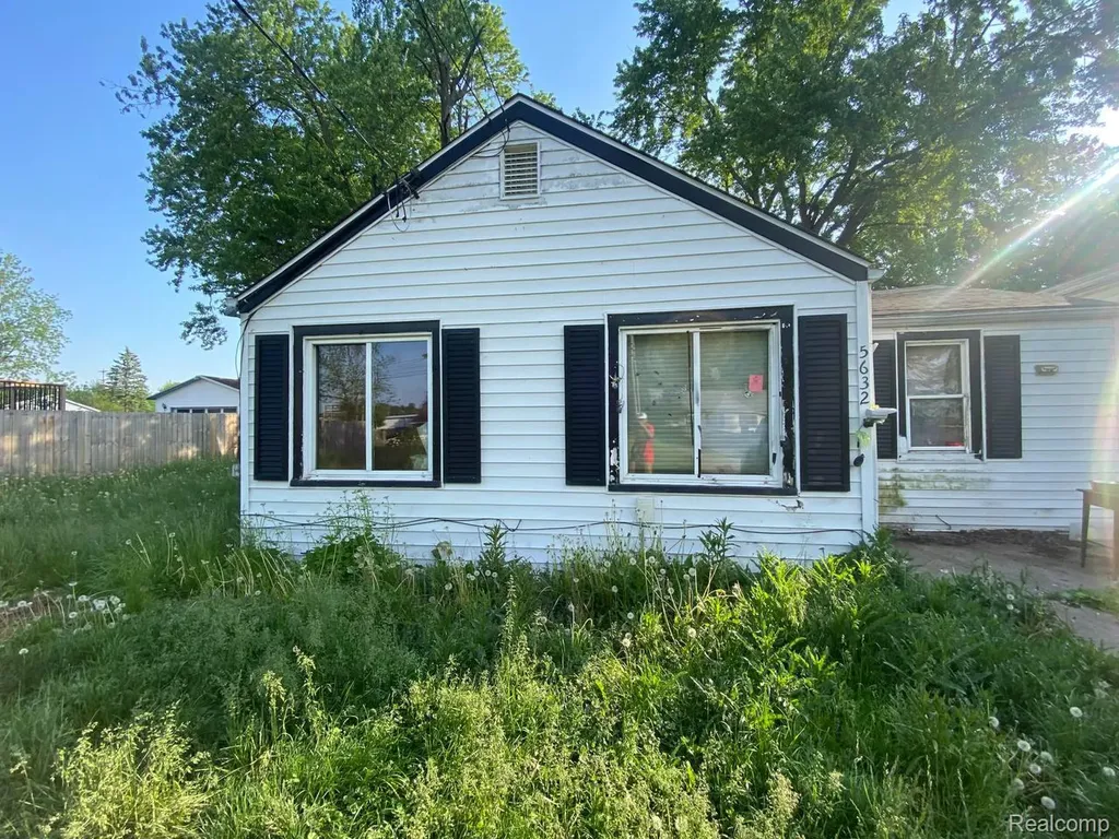 5632 Hughes Road Lansing City MI 48911