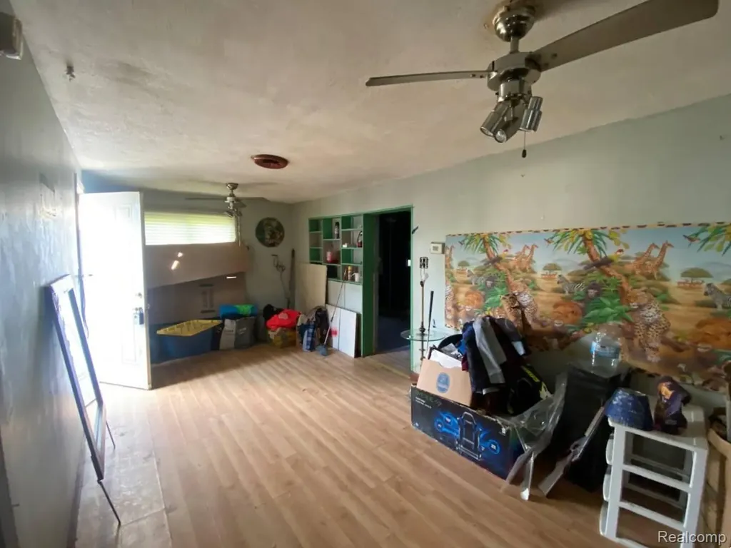 5632 Hughes Road Lansing City MI 48911