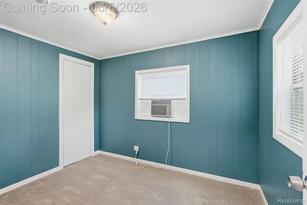 3773 Navarra Avenue White Lake Charter Township MI 48383