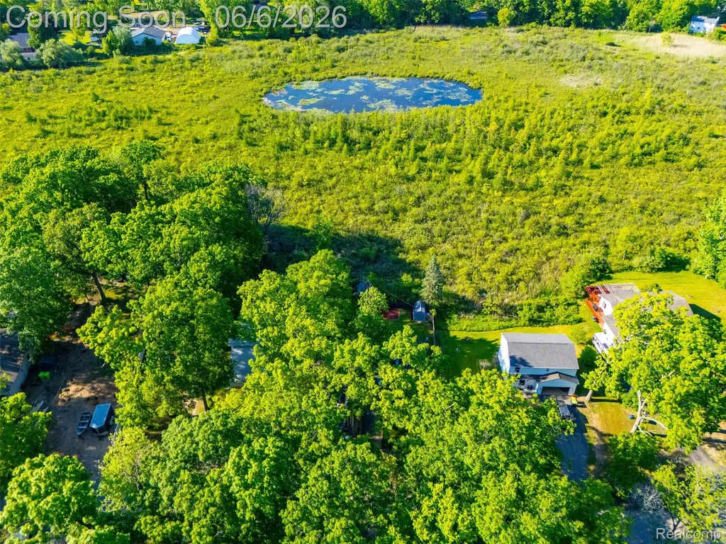 3773 Navarra Avenue White Lake Charter Township MI 48383