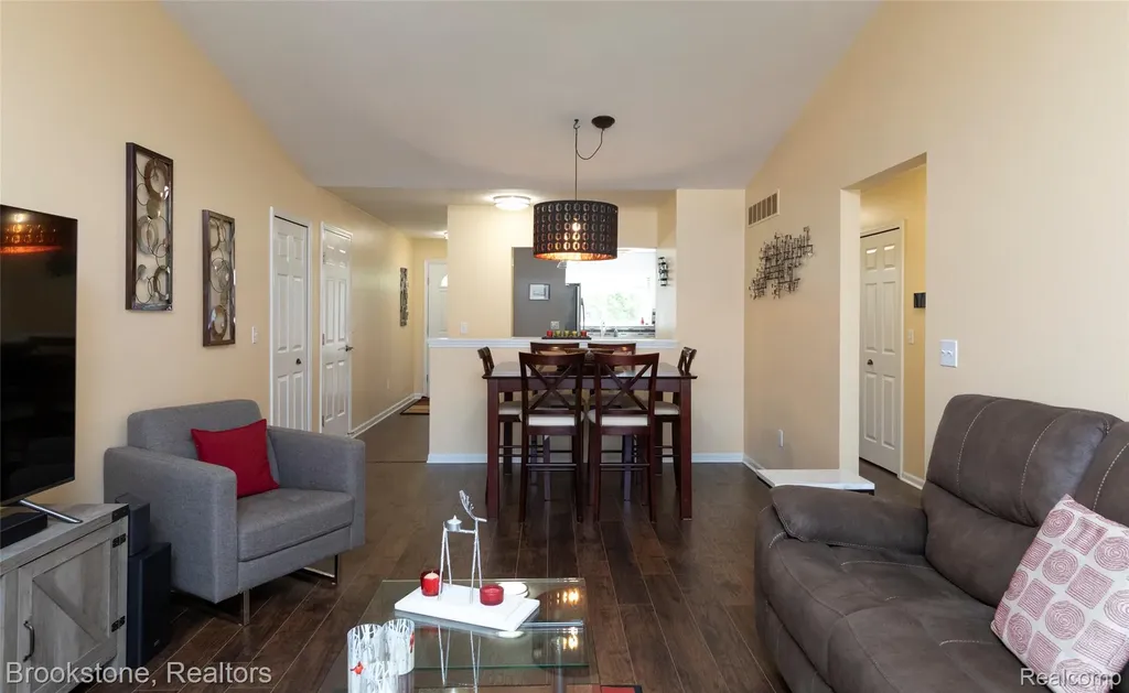 30008 Gregory Mundy Township MI 48439