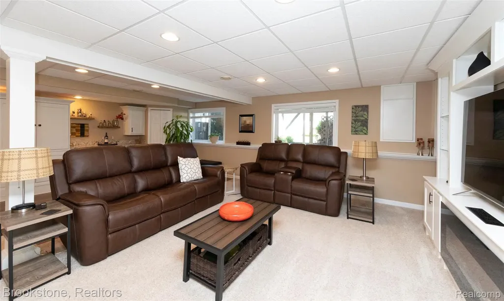 30008 Gregory Mundy Township MI 48439
