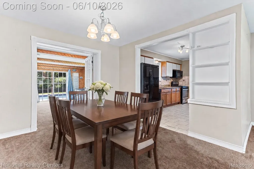 23950 Meadowbrook Road Novi City MI 48375