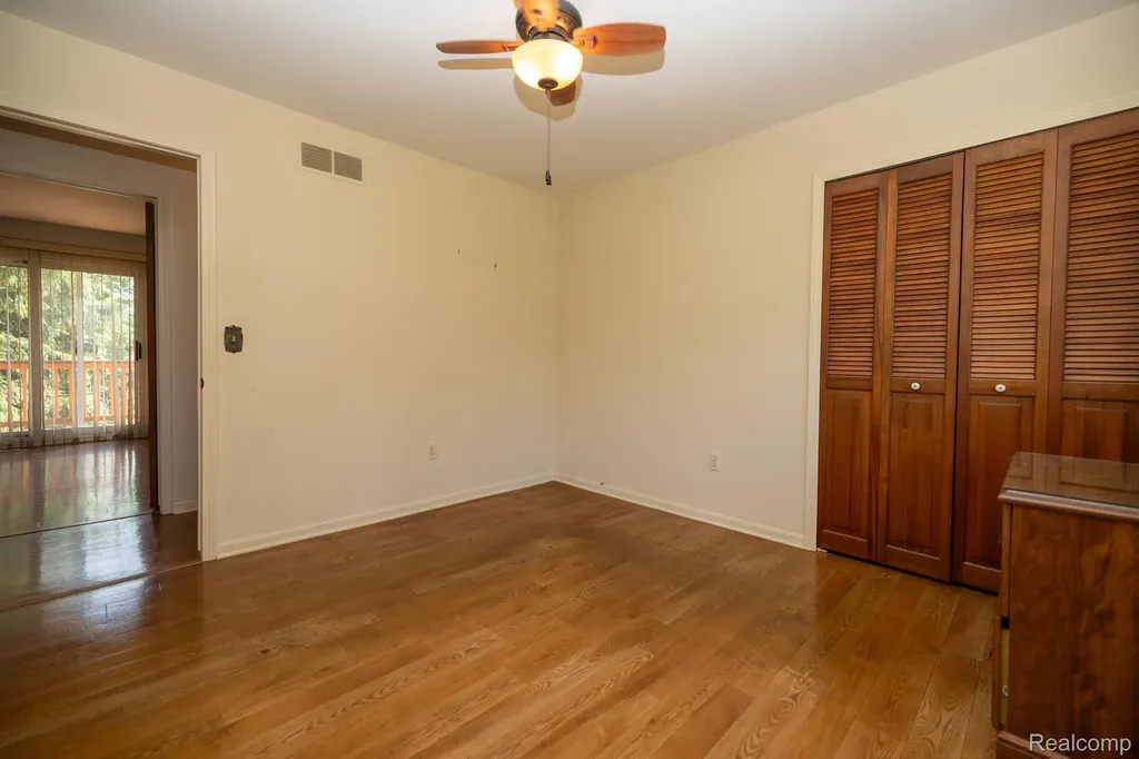 6084 Upper Straits Boulevard West Bloomfield Charter Township MI 48324
