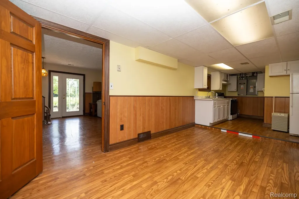 6084 Upper Straits Boulevard West Bloomfield Charter Township MI 48324