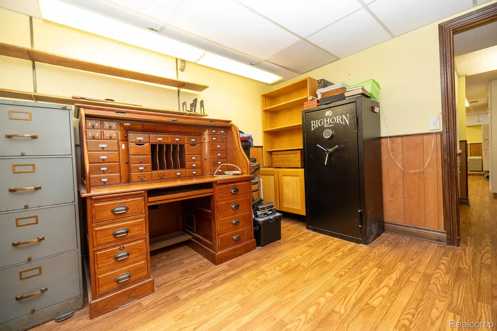 6084 Upper Straits Boulevard West Bloomfield Charter Township MI 48324