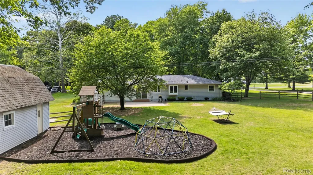 2083 Wells Road Dundee Township MI 48131