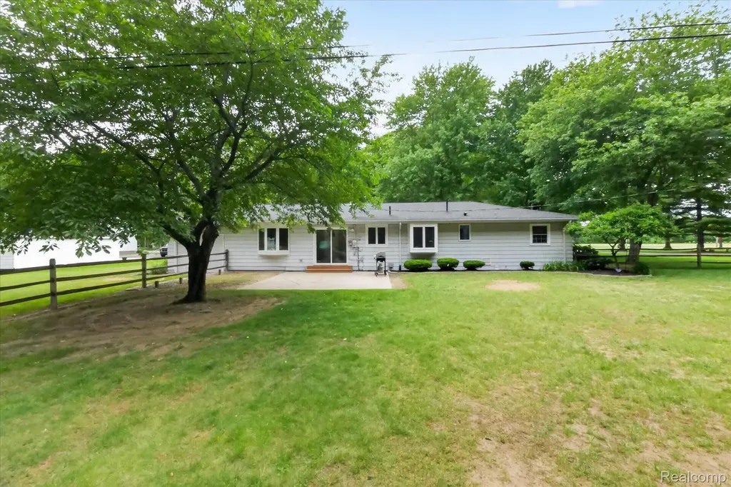 2083 Wells Road Dundee Township MI 48131