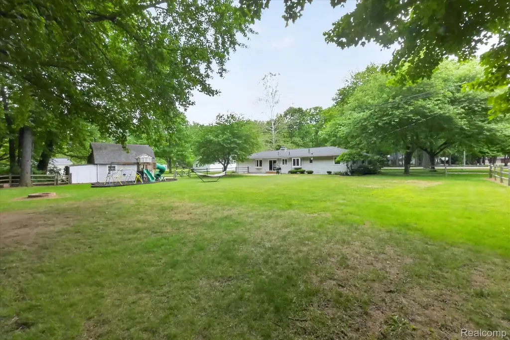2083 Wells Road Dundee Township MI 48131